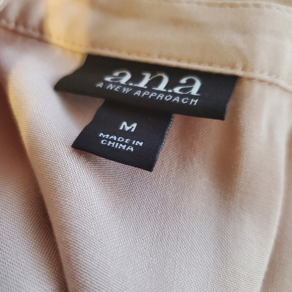 Ana Blush Color Front Tie Button Down 👚 SZ M 💕 - Picture 7 of 10